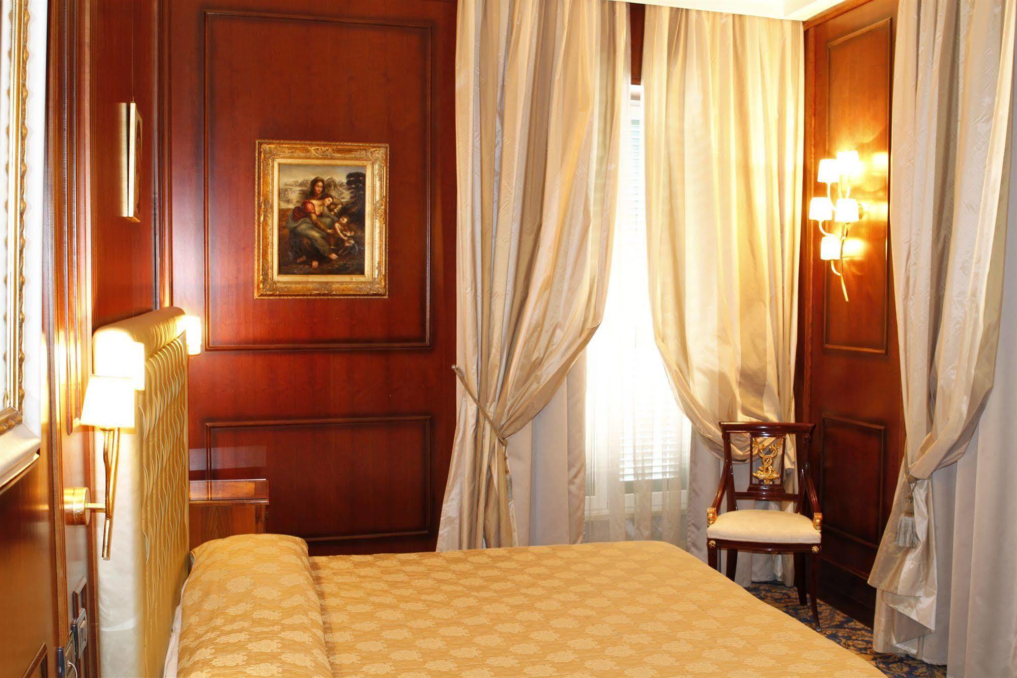 Boutique Hotel Trevi Rome Exterior photo